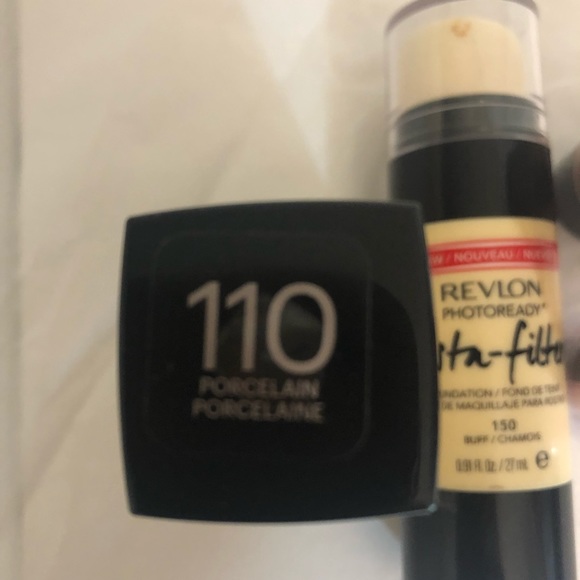 Make Up 4 piece Bundle - Picture 6 of 8